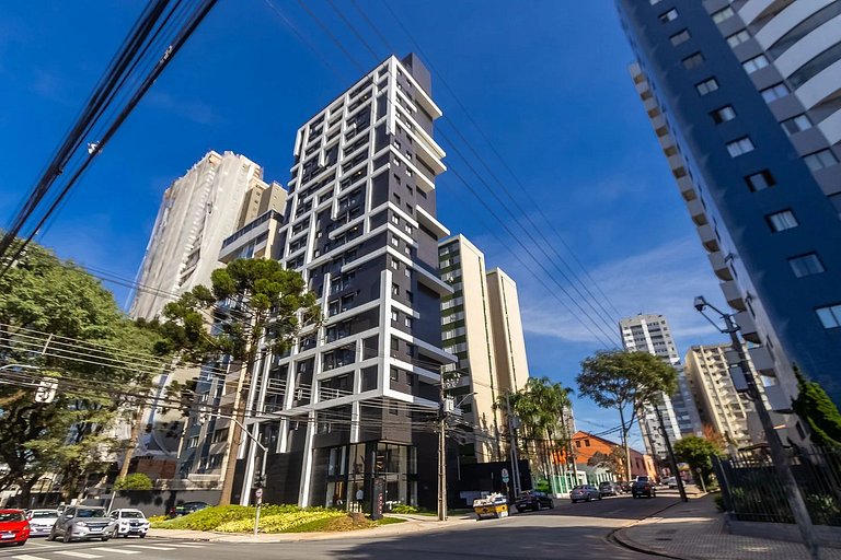 Ap de 1Q c/ sofá-cama próximo à mercados