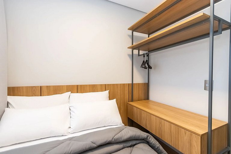 HOUSI AP novo de 1 quarto no Água Verde