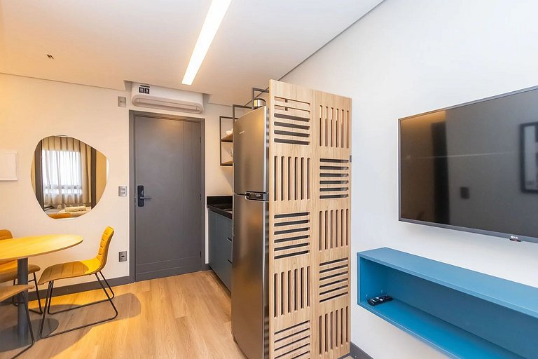 HOUSI AP novo de 1 quarto no Água Verde