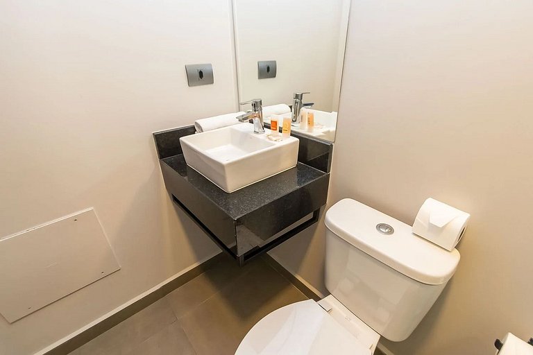 HOUSI AP novo de 1 quarto no Água Verde