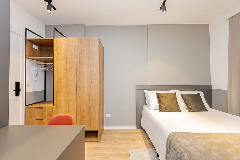 Studio novo próximo ao parque barigui By Housi