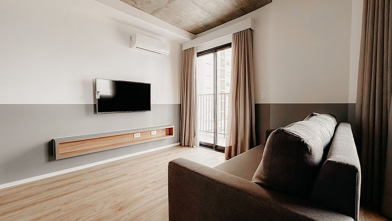 Ap para 3 pessoas novinho, próximo ao mercadão