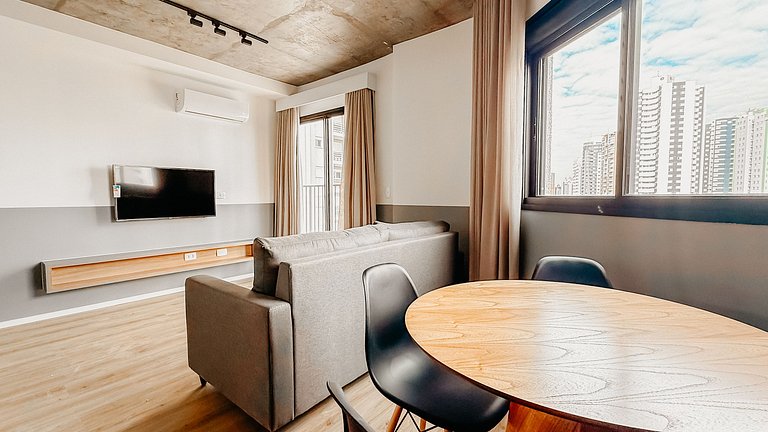 Ap para 3 pessoas novinho, próximo ao mercadão