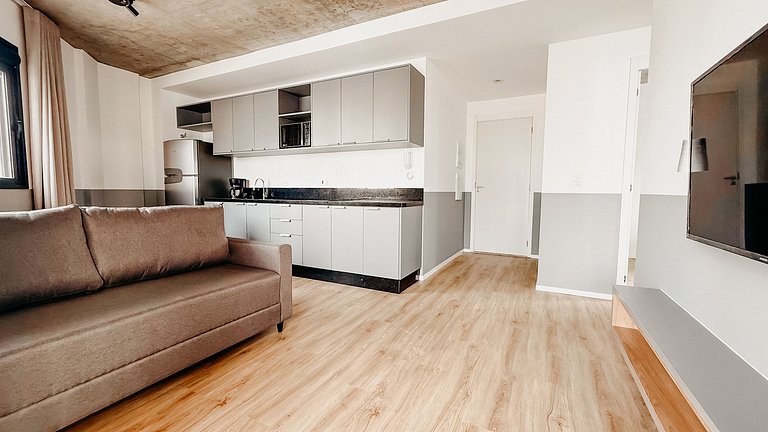 Ap para 3 pessoas novinho, próximo ao mercadão