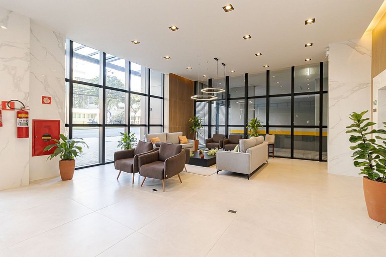 ap novo e completo a passos do Shopping estação