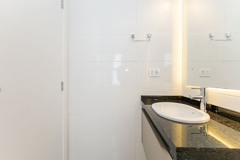 ap novo e completo a passos do Shopping estação