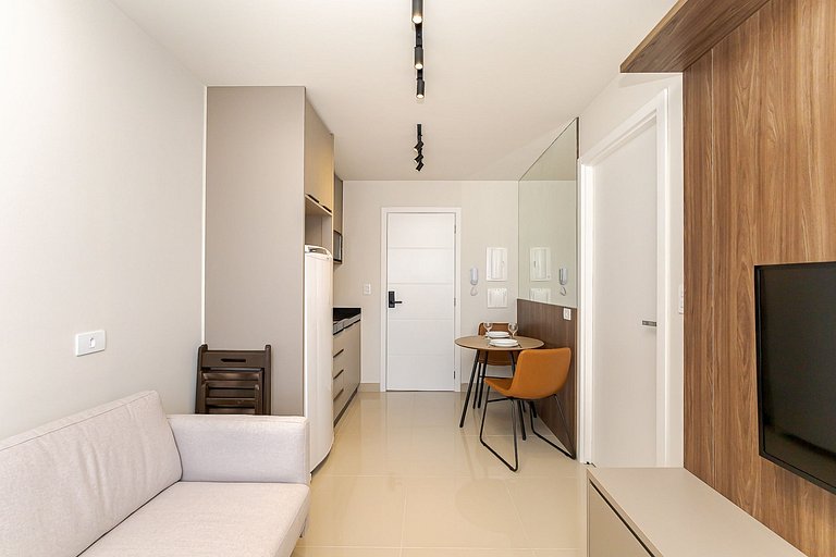 ap novo e completo a passos do Shopping estação