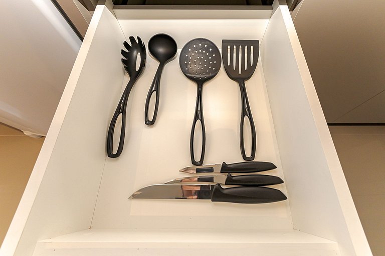 ap novo e completo a passos do Shopping estação