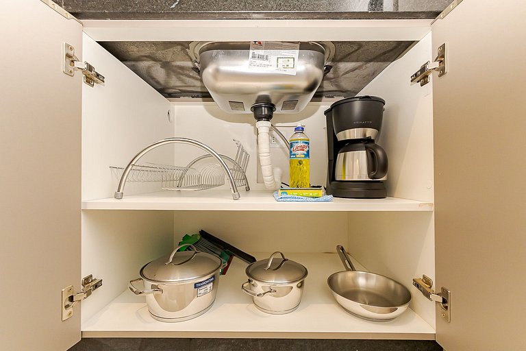 ap novo e completo a passos do Shopping estação