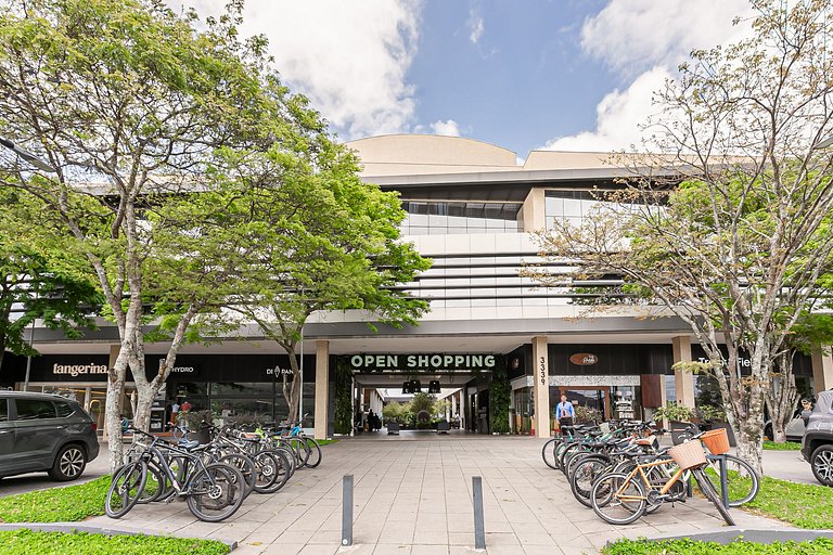 ap novo, a passos da praia, com piscina no terraço