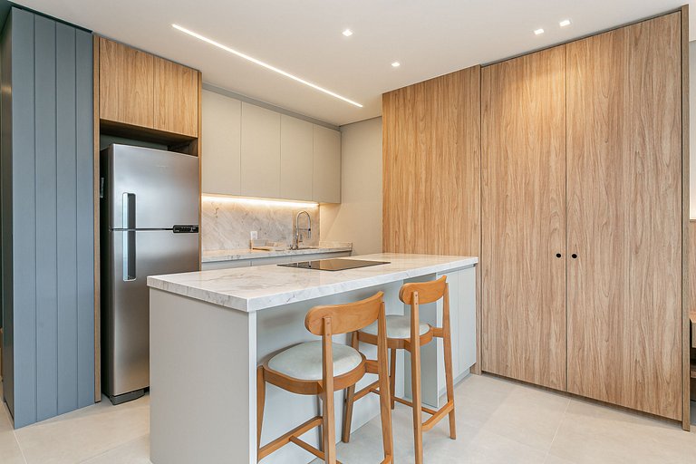 ap novo, a passos da praia, com piscina no terraço