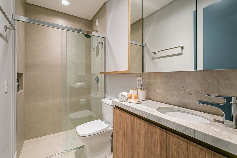 ap novo, a passos da praia, com piscina no terraço