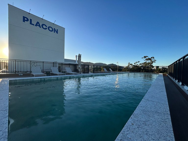 CORA Residence prédio a passos da praia, com piscina no terr