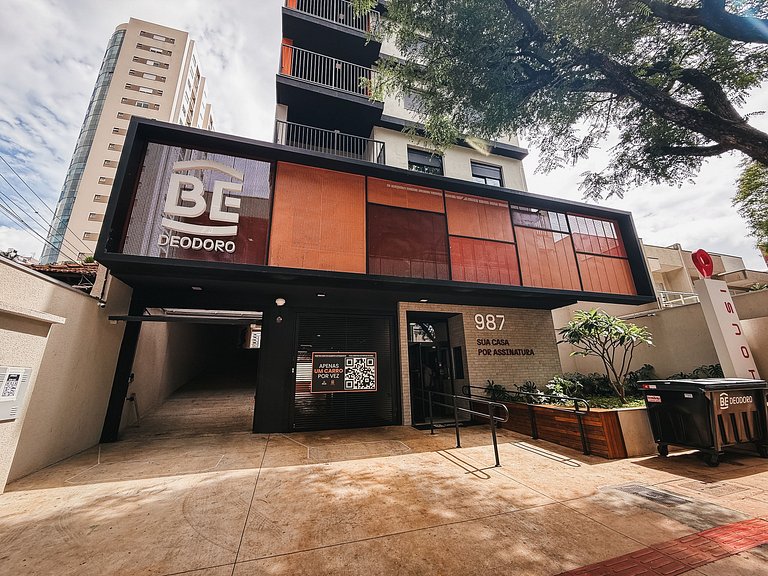 Studio recém inaugurado, com piscina e garagem