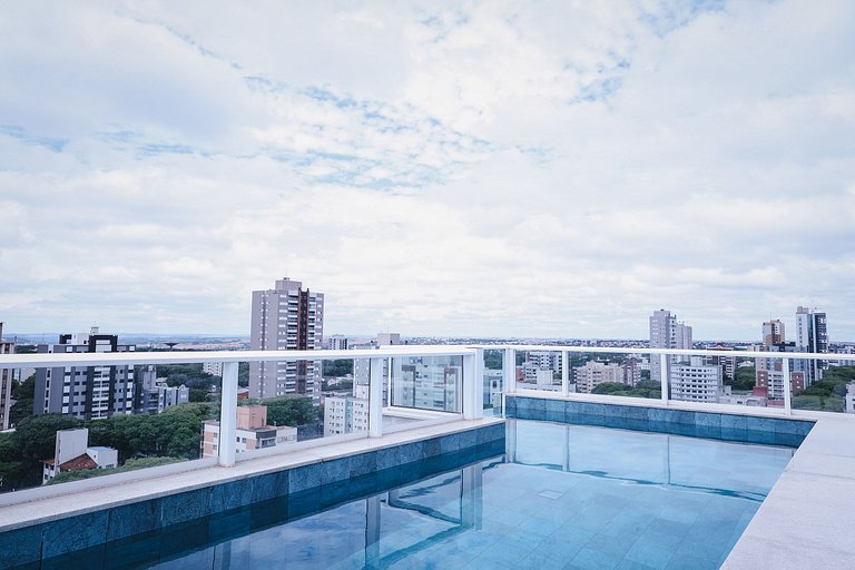 Studio recém inaugurado, com piscina e garagem