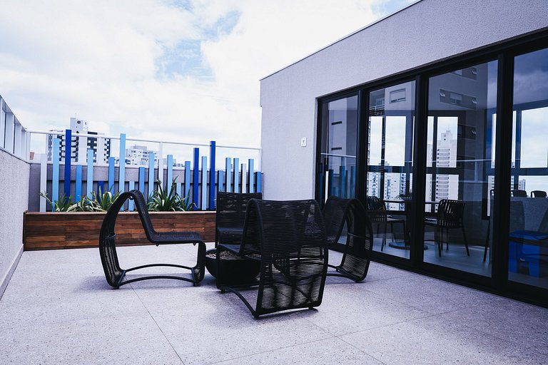 Ap para 3 pessoas novinho, próximo ao mercadão