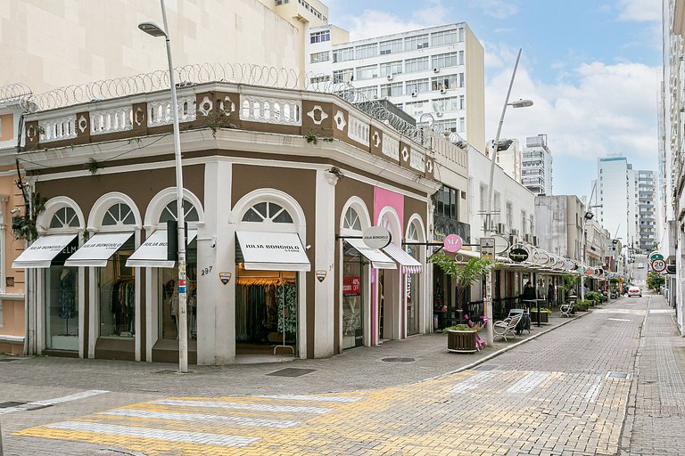 ROY, prédio novo próximo ao mercado público